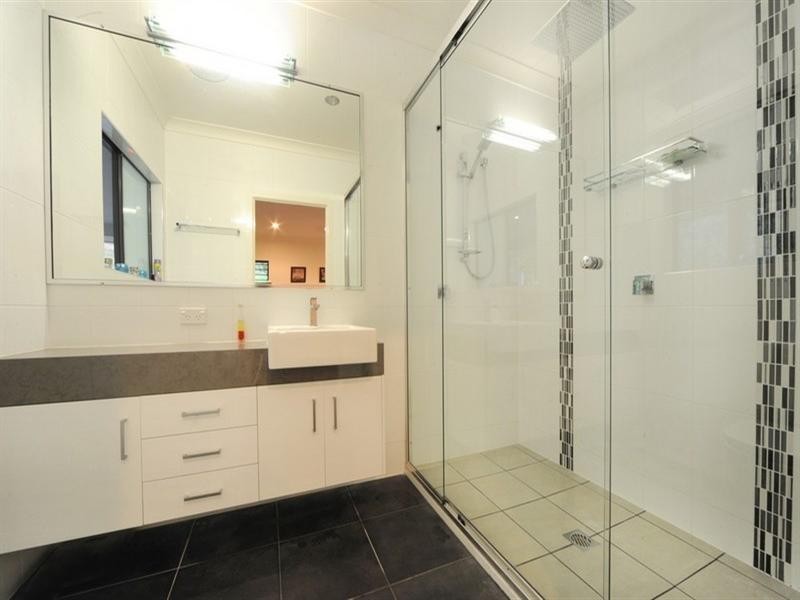 64 Hibiscus Road, Cannonvale QLD 4802