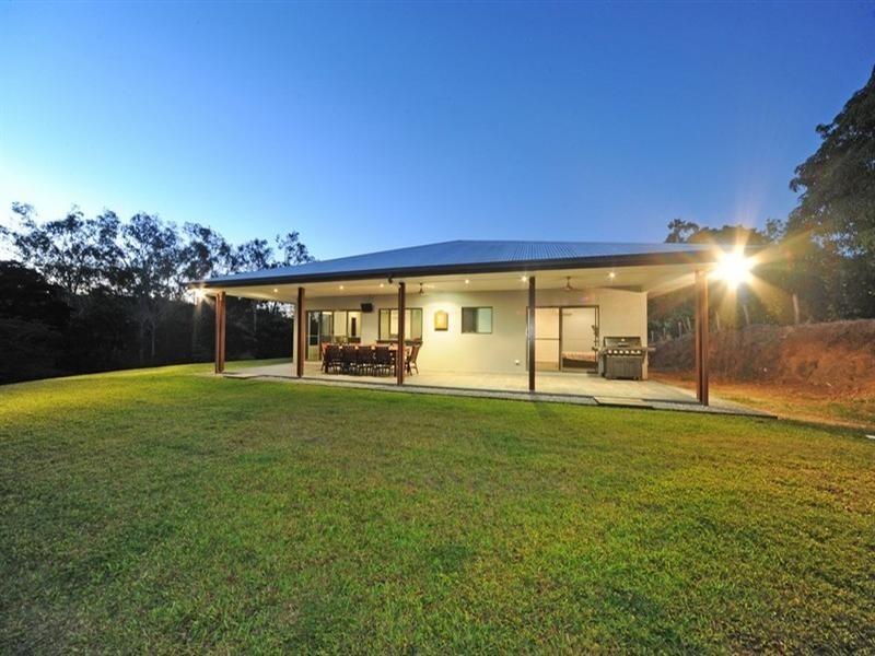64 Hibiscus Road, Cannonvale QLD 4802