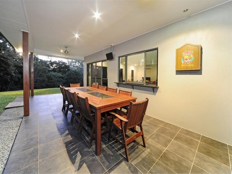 64 Hibiscus Road, Cannonvale QLD 4802