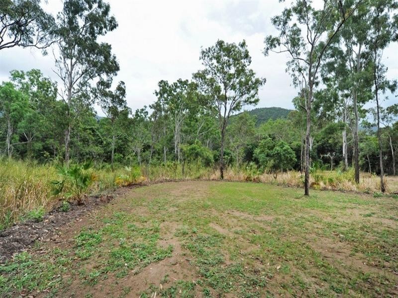 11 Paluma Estate, Paluma Road, Cannonvale QLD 4802