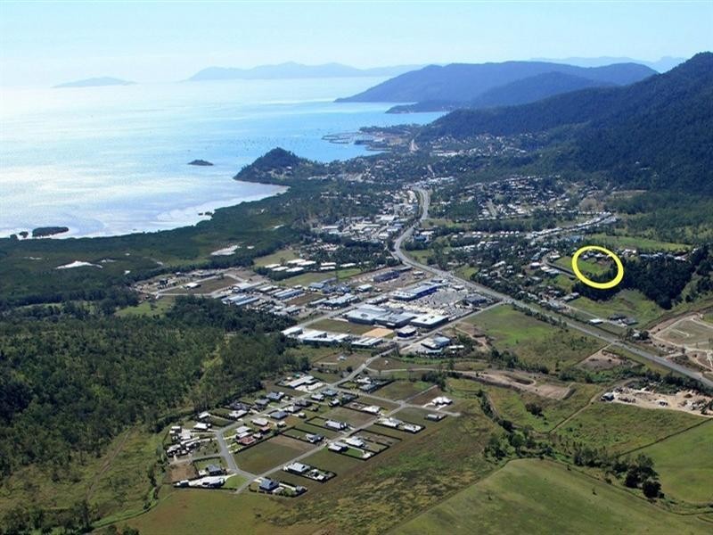 19 Whitehaven Crescent, Cannonvale QLD 4802