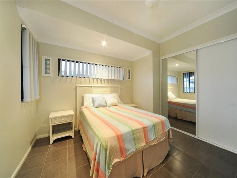 5/14 Altmann Avenue, Cannonvale QLD 4802