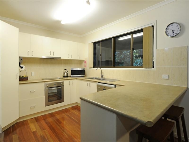 133 Kookaburra Drive, Cannonvale QLD 4802