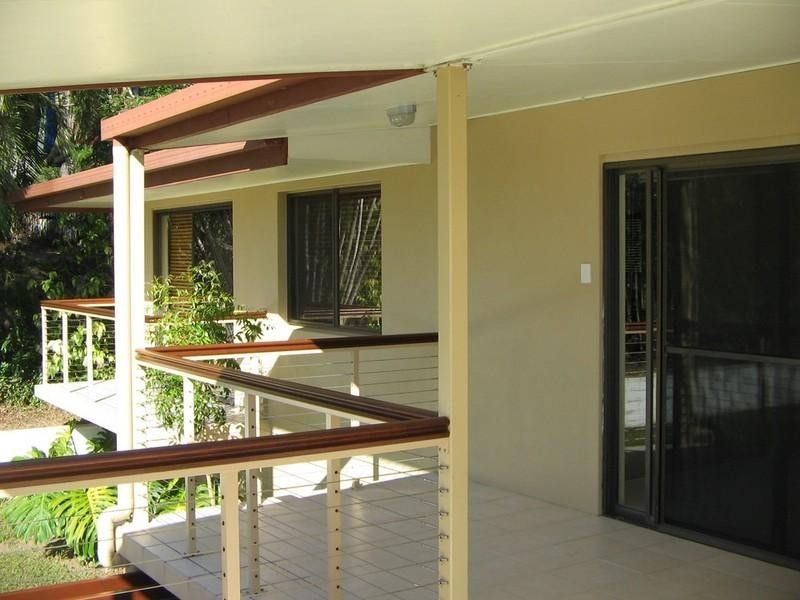 38 Island Drive, Cannonvale QLD 4802