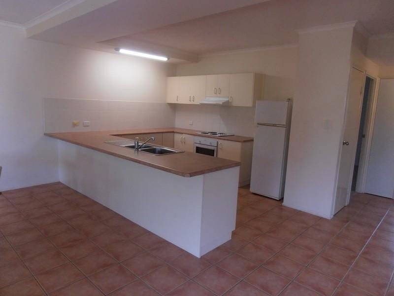 1/24 Island Drive, Cannonvale QLD 4802