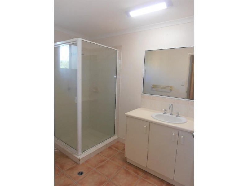 1/24 Island Drive, Cannonvale QLD 4802