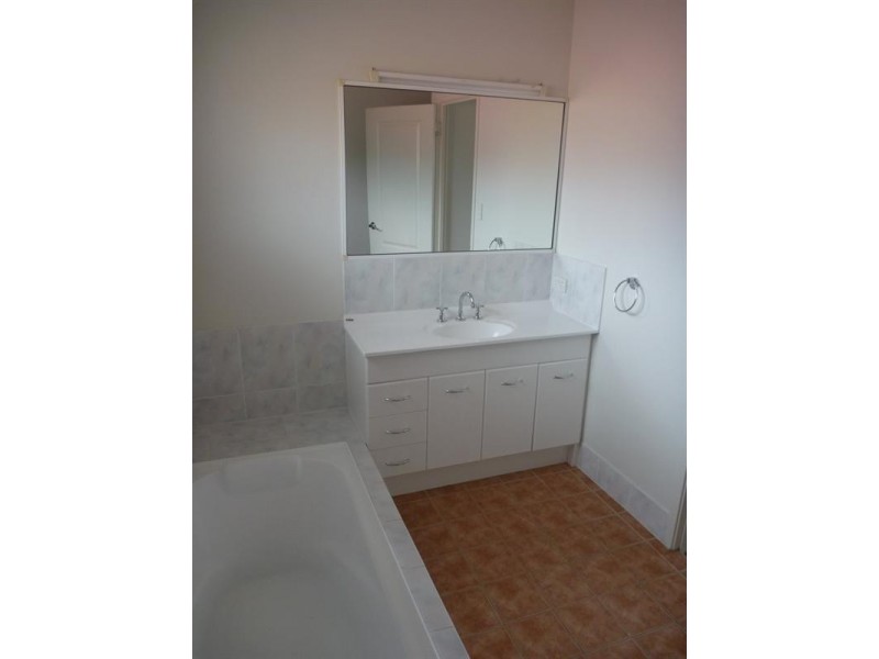 6/5 Erromango Drive, Jubilee Pocket QLD 4802