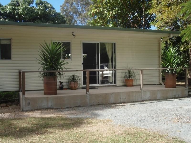 2 Picaninni Close, Cannonvale QLD 4802