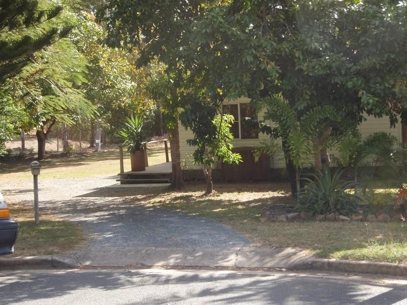 2 Picaninni Close, Cannonvale QLD 4802