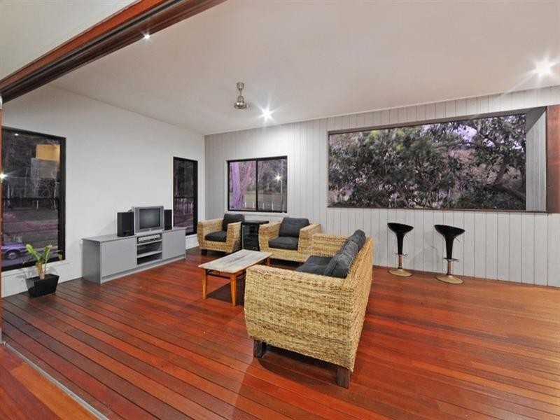 1 Jonquill Court, Cannonvale QLD 4802