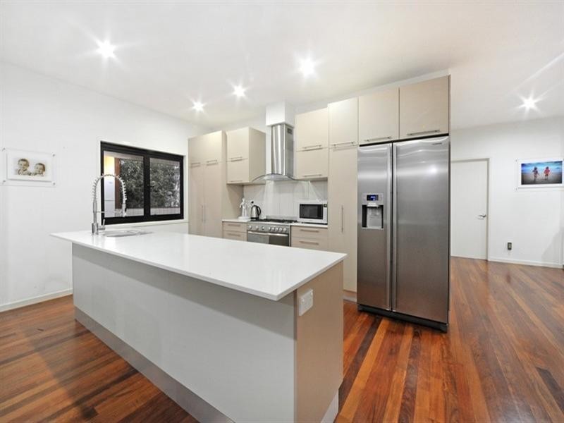1 Jonquill Court, Cannonvale QLD 4802