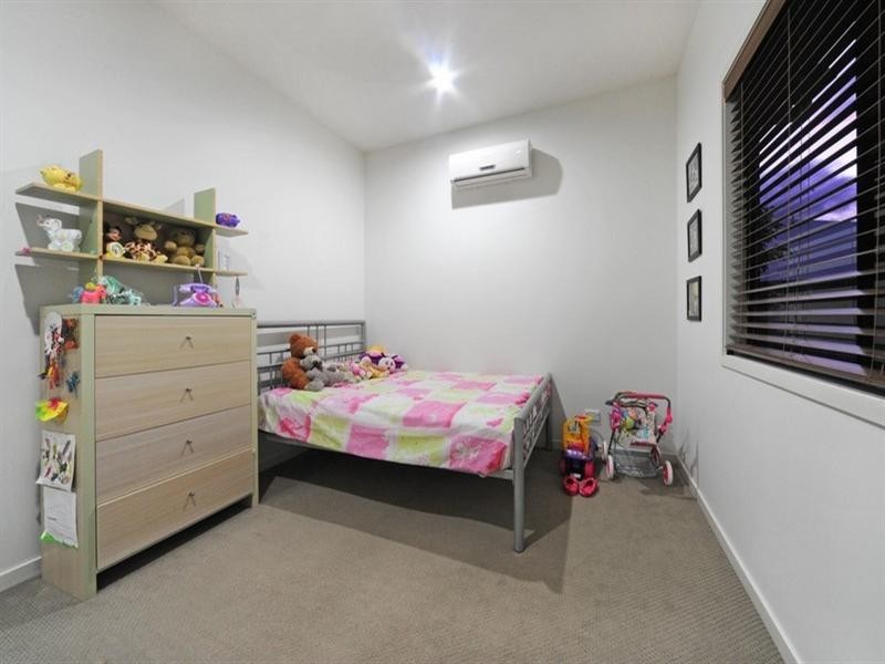 1 Jonquill Court, Cannonvale QLD 4802