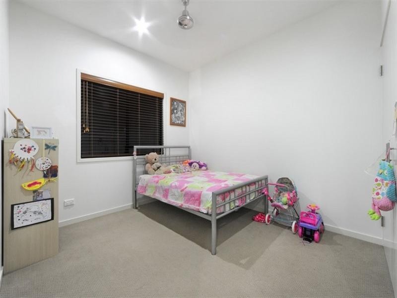1 Jonquill Court, Cannonvale QLD 4802