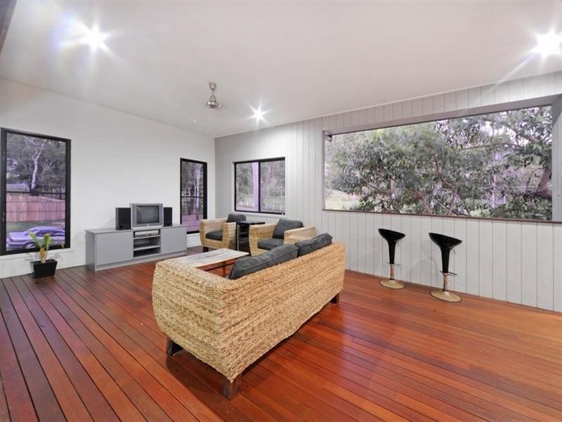 1 Jonquill Court, Cannonvale QLD 4802