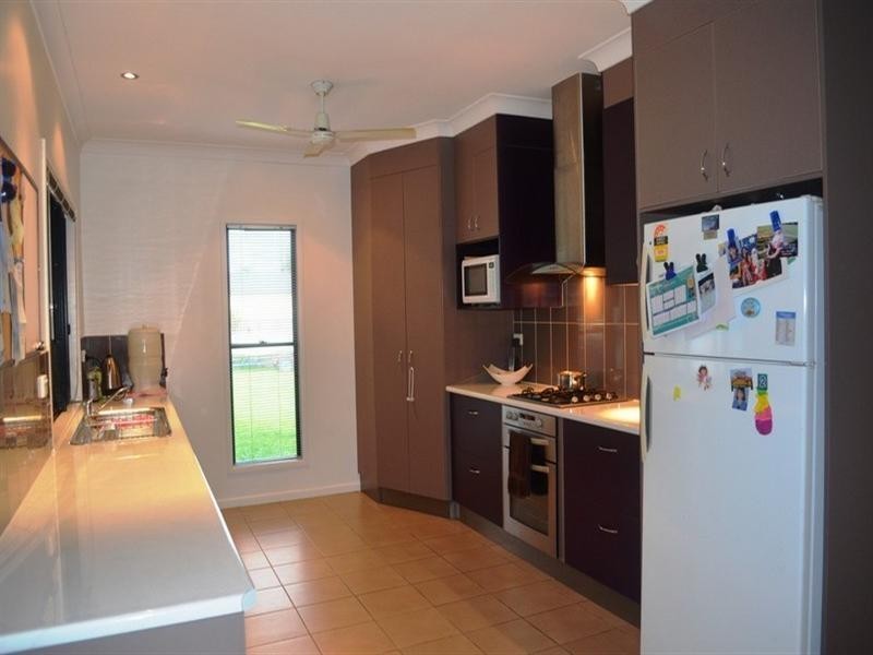 6 Melaleuca Close, Mount Julian QLD 4800