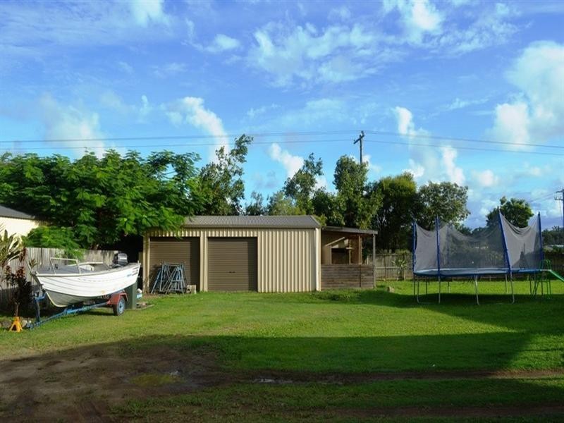 6 Melaleuca Close, Mount Julian QLD 4800