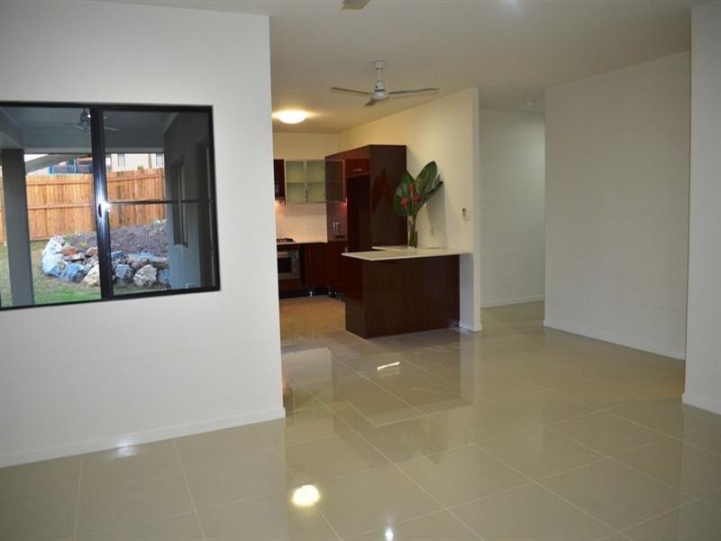 90 Country Road, Cannonvale QLD 4802