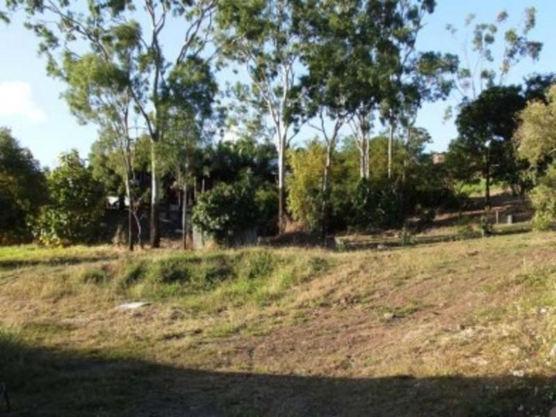 15 Ryben Court, Cannonvale QLD 4802