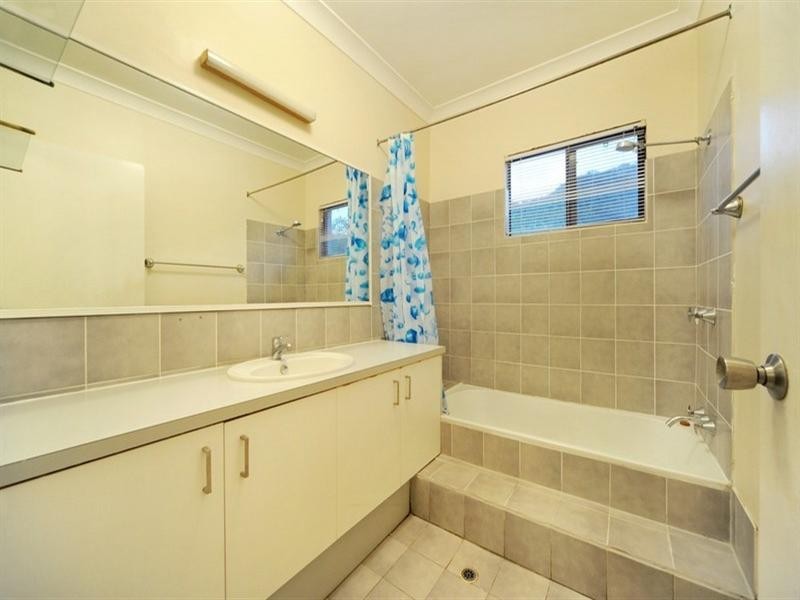 4/11 Tropic Road, Cannonvale QLD 4802
