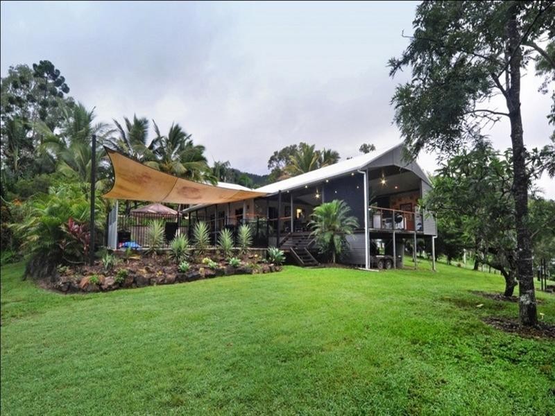 16 Hibiscus Road, Cannon Valley QLD 4800