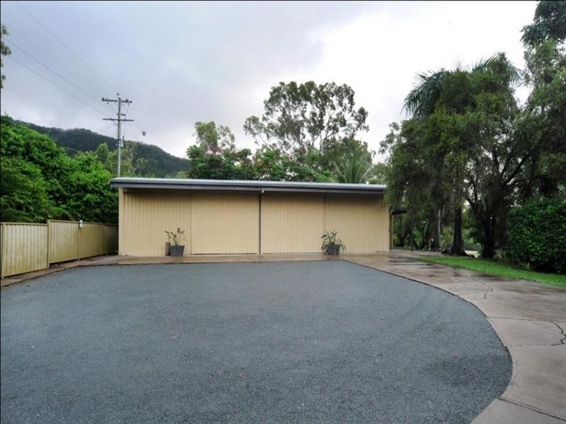 16 Hibiscus Road, Cannon Valley QLD 4800