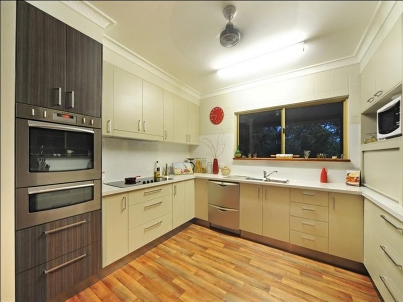 16 Hibiscus Road, Cannon Valley QLD 4800