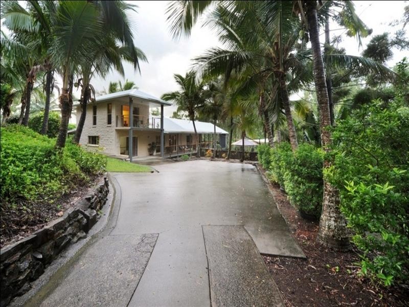 16 Hibiscus Road, Cannon Valley QLD 4800