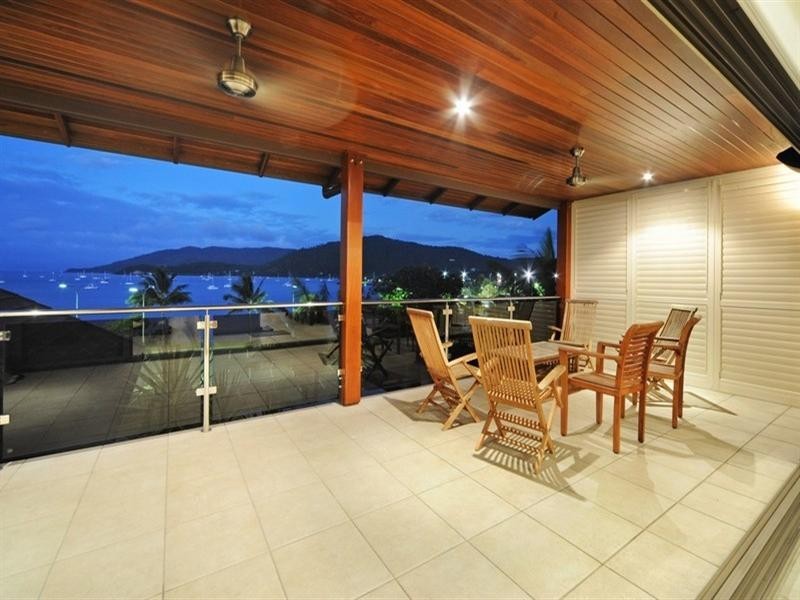 18 Broadwater Avenue, Airlie Beach QLD 4802