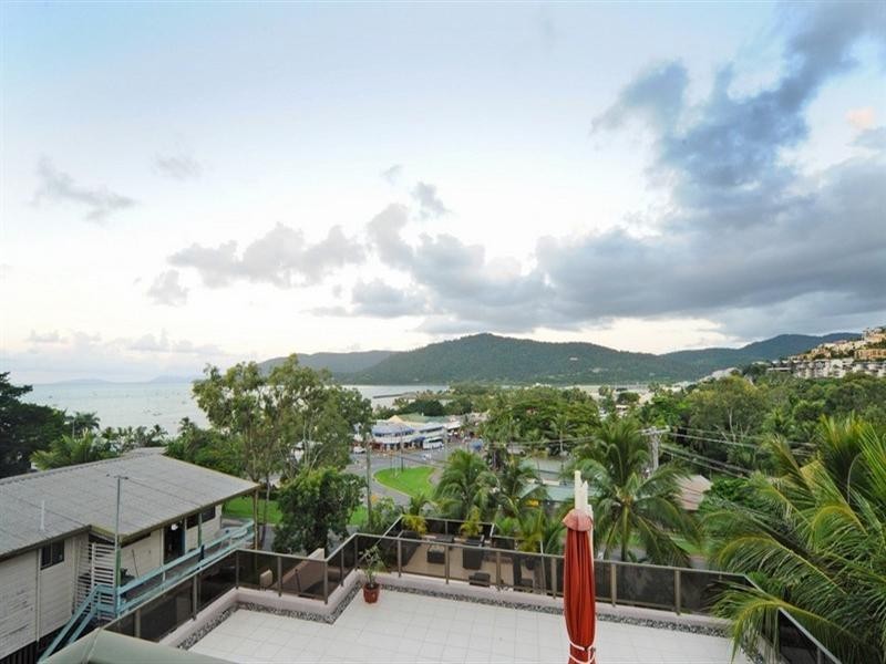 4/13 Begley Street, Airlie Beach QLD 4802