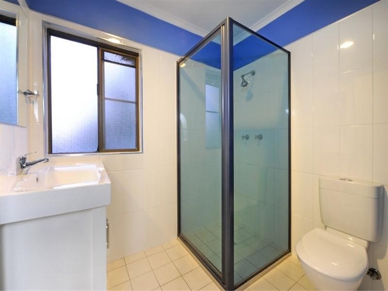 8 Barnes Place, Cannonvale QLD 4802