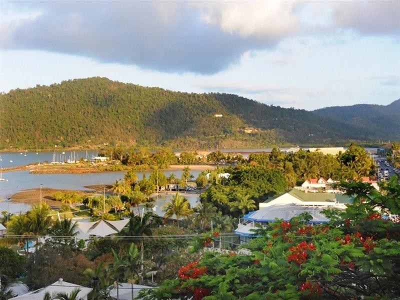 53 Airlie Crescent, Airlie Beach QLD 4802