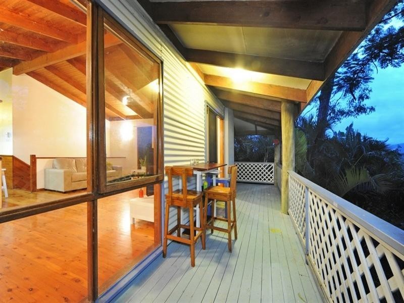 3 Macona Crescent, Cannonvale QLD 4802