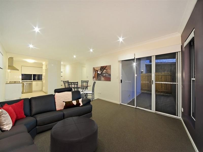 10/65 Manooka Drive, Cannonvale QLD 4802