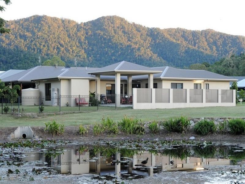 14 Waite Creek Court, Cannonvale QLD 4802