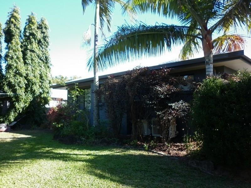 43 Banksia Court, Cannonvale QLD 4802