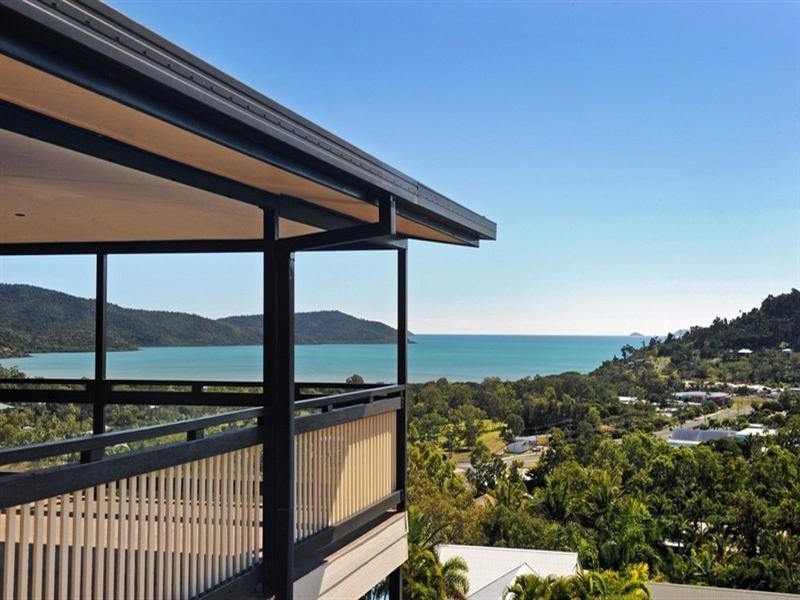 19 Country Road, Cannonvale QLD 4802