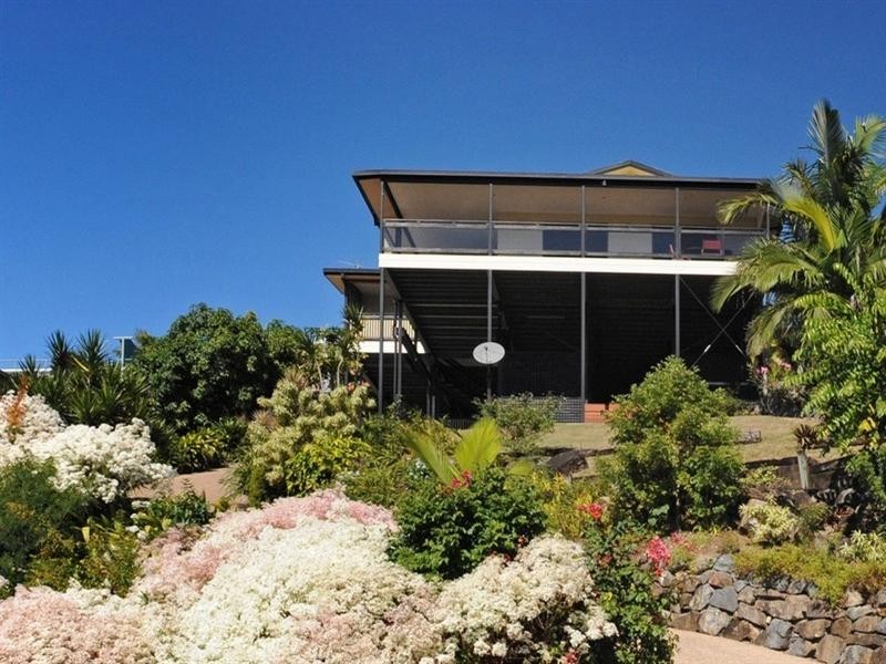 19 Country Road, Cannonvale QLD 4802