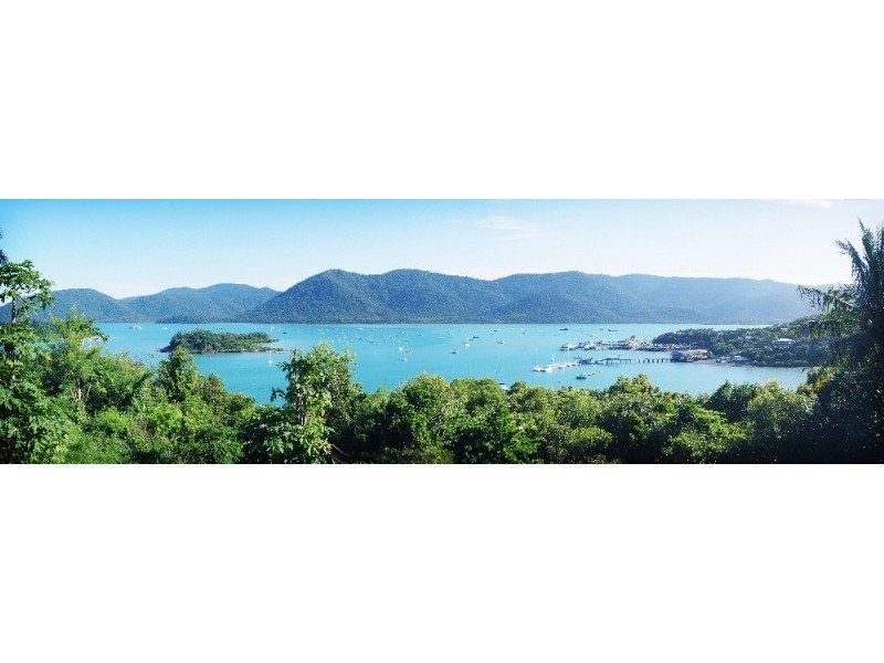 44 Harbour Avenue, Shute Harbour QLD 4802