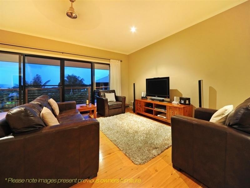 45 Tropic Road, Cannonvale QLD 4802