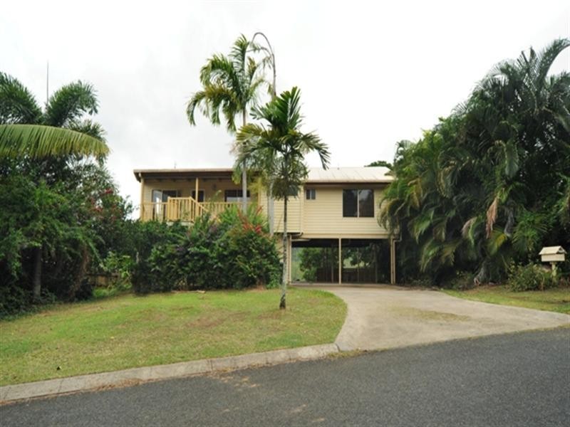 17 Daydream Court, Cannonvale QLD 4802