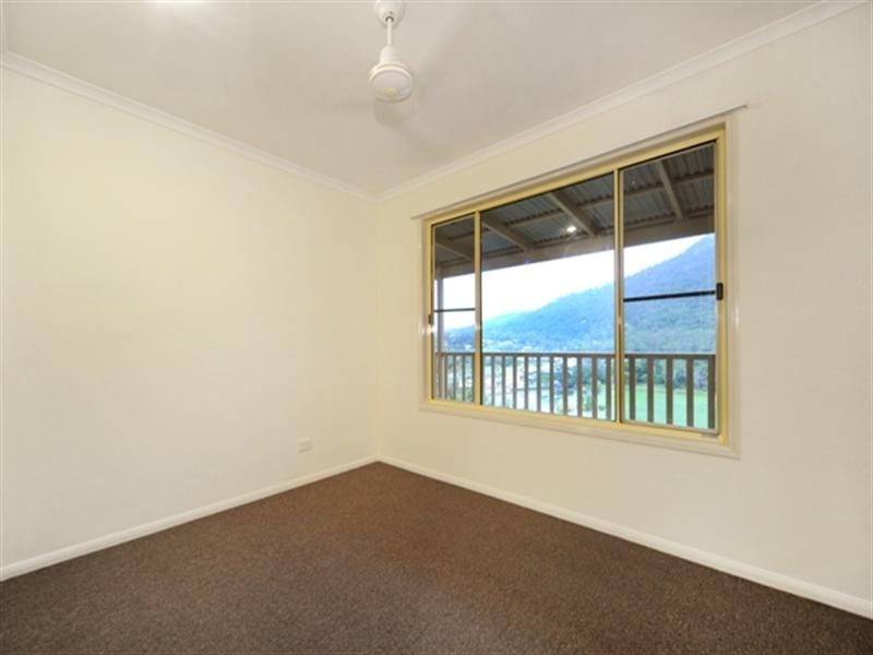 17 Daydream Court, Cannonvale QLD 4802