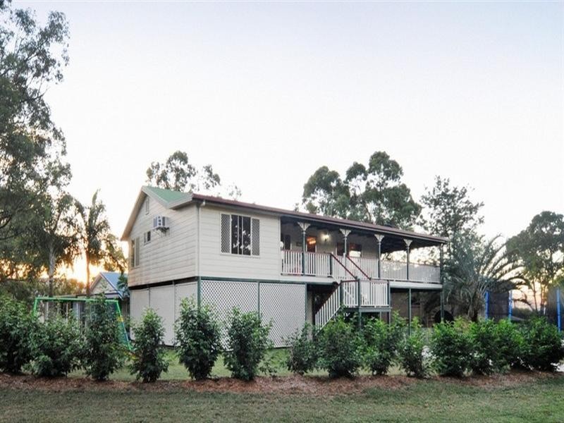 11 Macona Crescent, Cannonvale QLD 4802