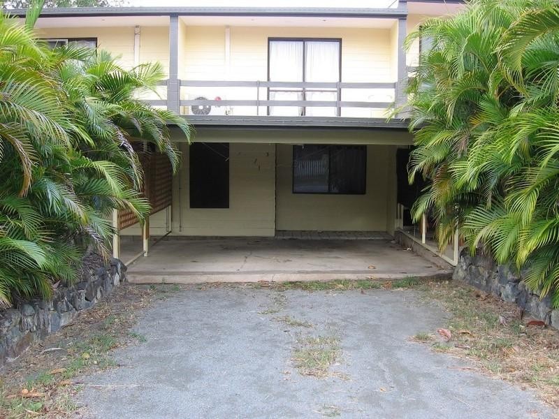 3/9 Pleasant Drive, Cannonvale QLD 4802