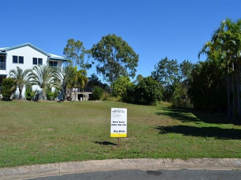 1/24 Illawong Street, Cannonvale QLD 4802