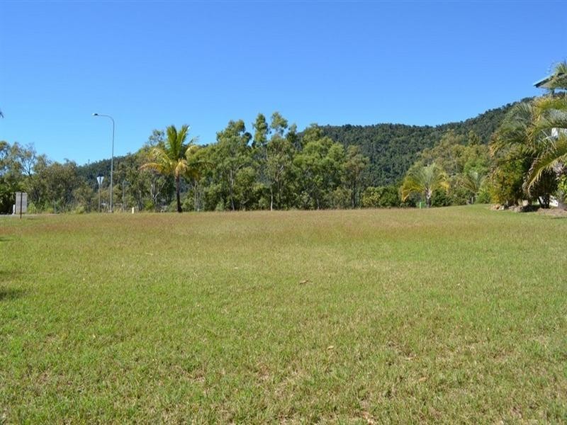 1/24 Illawong Street, Cannonvale QLD 4802