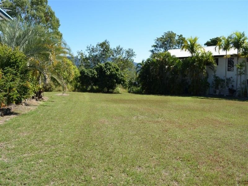 1/24 Illawong Street, Cannonvale QLD 4802