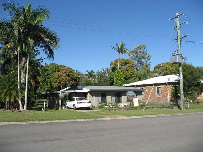 12 Schnapper Street, Cannonvale QLD 4802