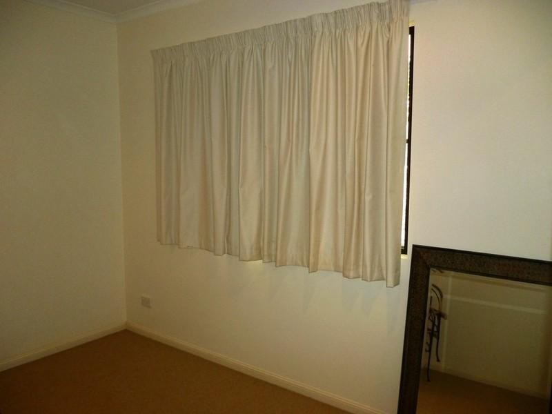 4/16 Beach Road, Cannonvale QLD 4802