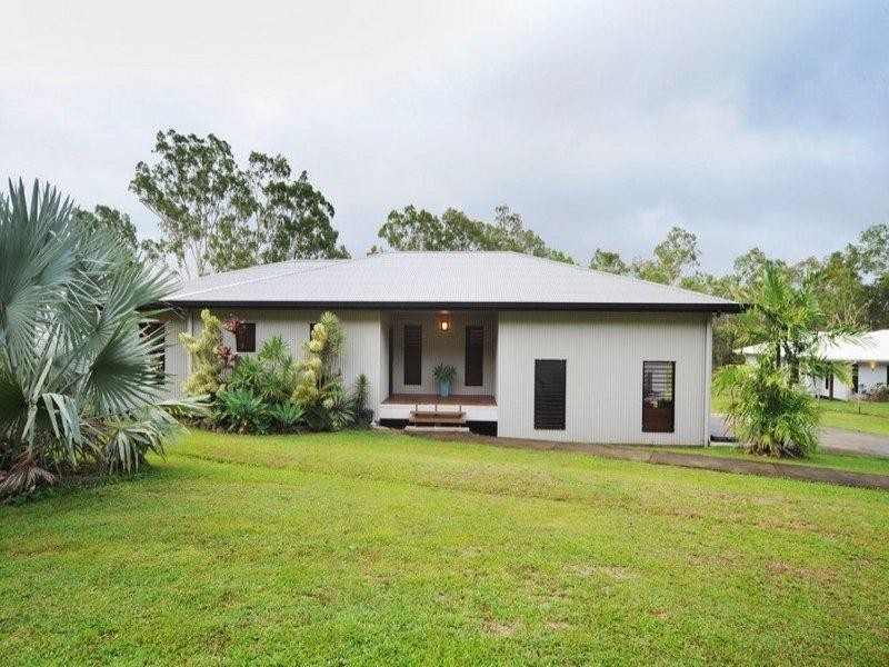 142 Kookaburra Drive, Cannonvale QLD 4802