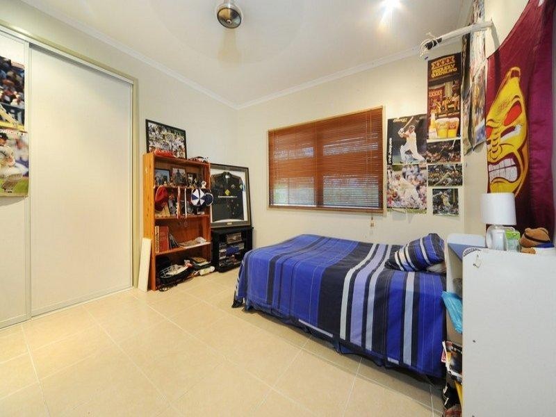 142 Kookaburra Drive, Cannonvale QLD 4802